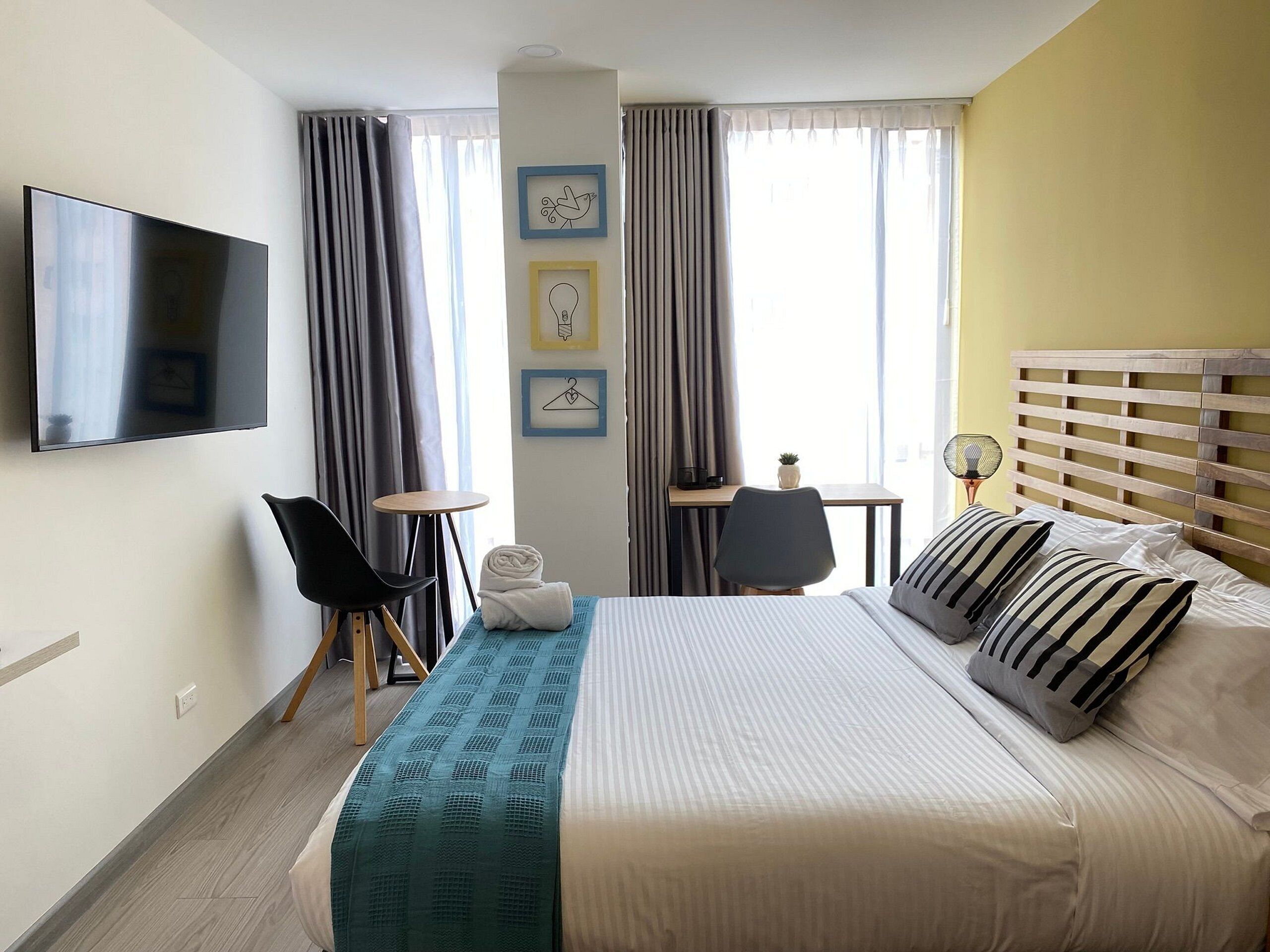 Premium Apartment (TF03I) | Individually decorated, desk, blackout drapes, iron/ironing board