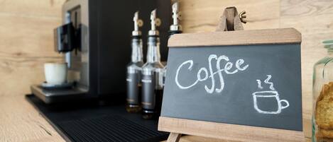 Kaffe og/eller kaffemaskin