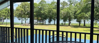 LAKEFRONT LODGE 
Amazing Big Flat Lot, Beach, Boat Dock!
LAKE EUFAULA AL