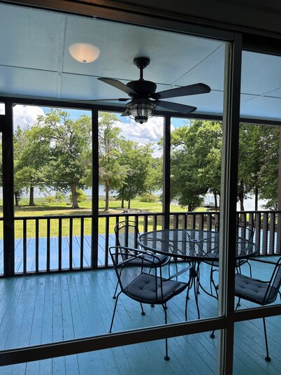 LAKEFRONT LODGE 
Amazing Big Flat Lot, Beach, Boat Dock!
LAKE EUFAULA AL