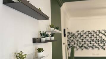 Apartment, 3 Bedrooms, Smoking | Interior