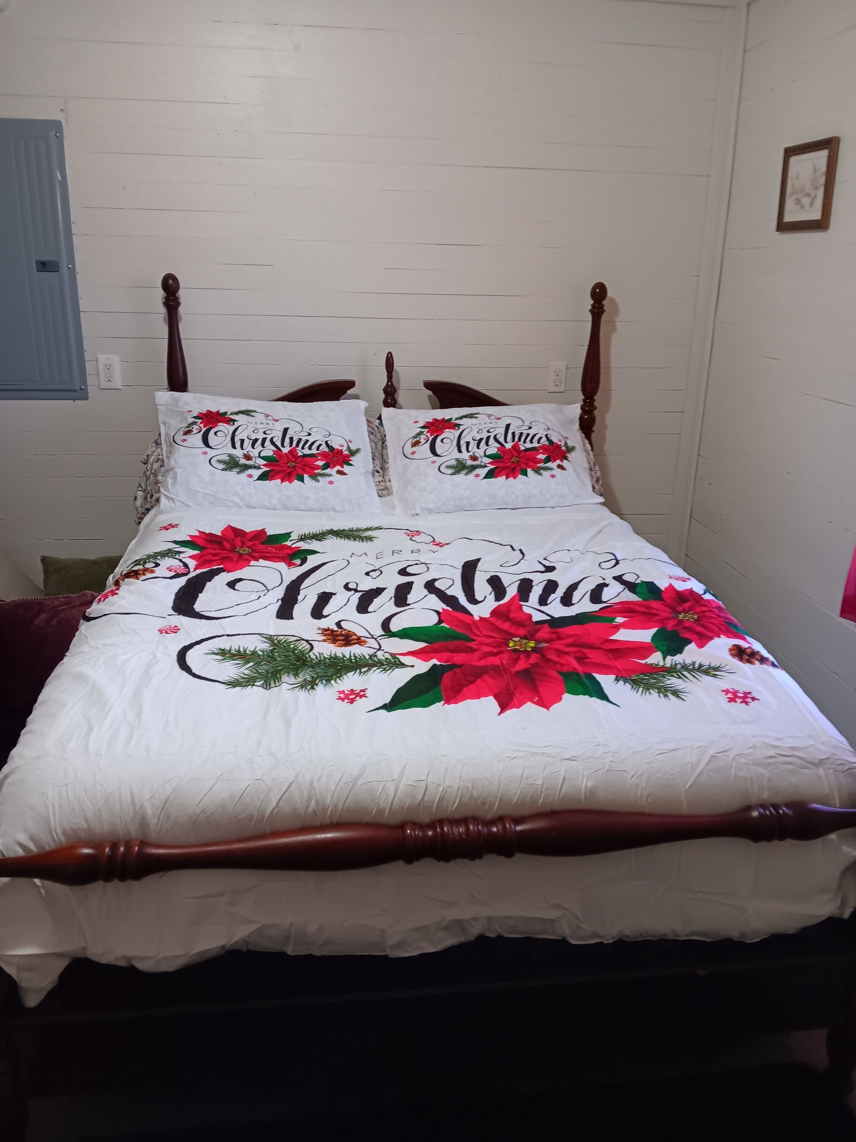 3 bedrooms, WiFi, bed sheets