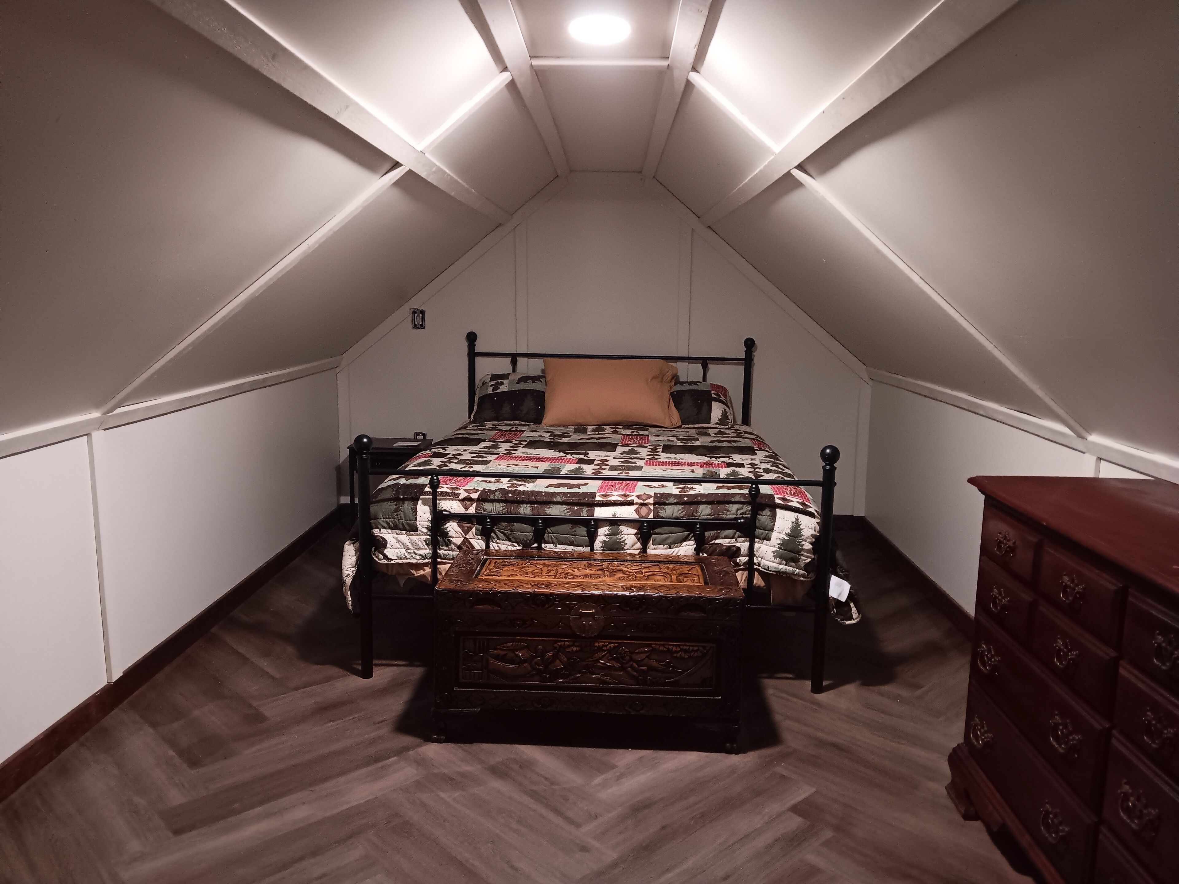 3 多间卧室、WiFi、床单