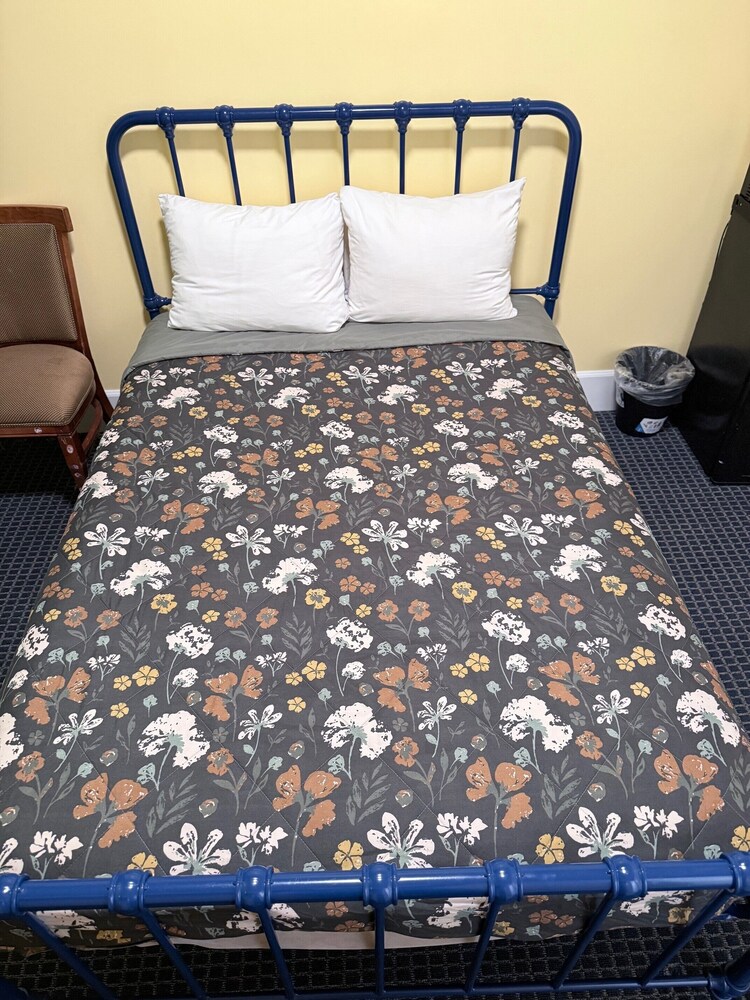 Hotel On Valencia Street In San Francisco CA Private Room W Private hotel-on-valencia-street-in-san-francisco-ca-private-room-w-private