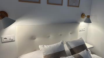3 chambres, fer et planche à repasser, lit parapluie, Wi-Fi gratuit