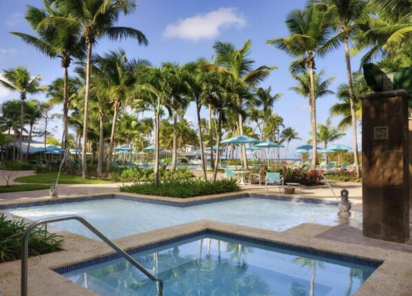 Alberca al aire libre 