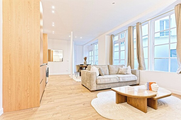 Apartment | Living area