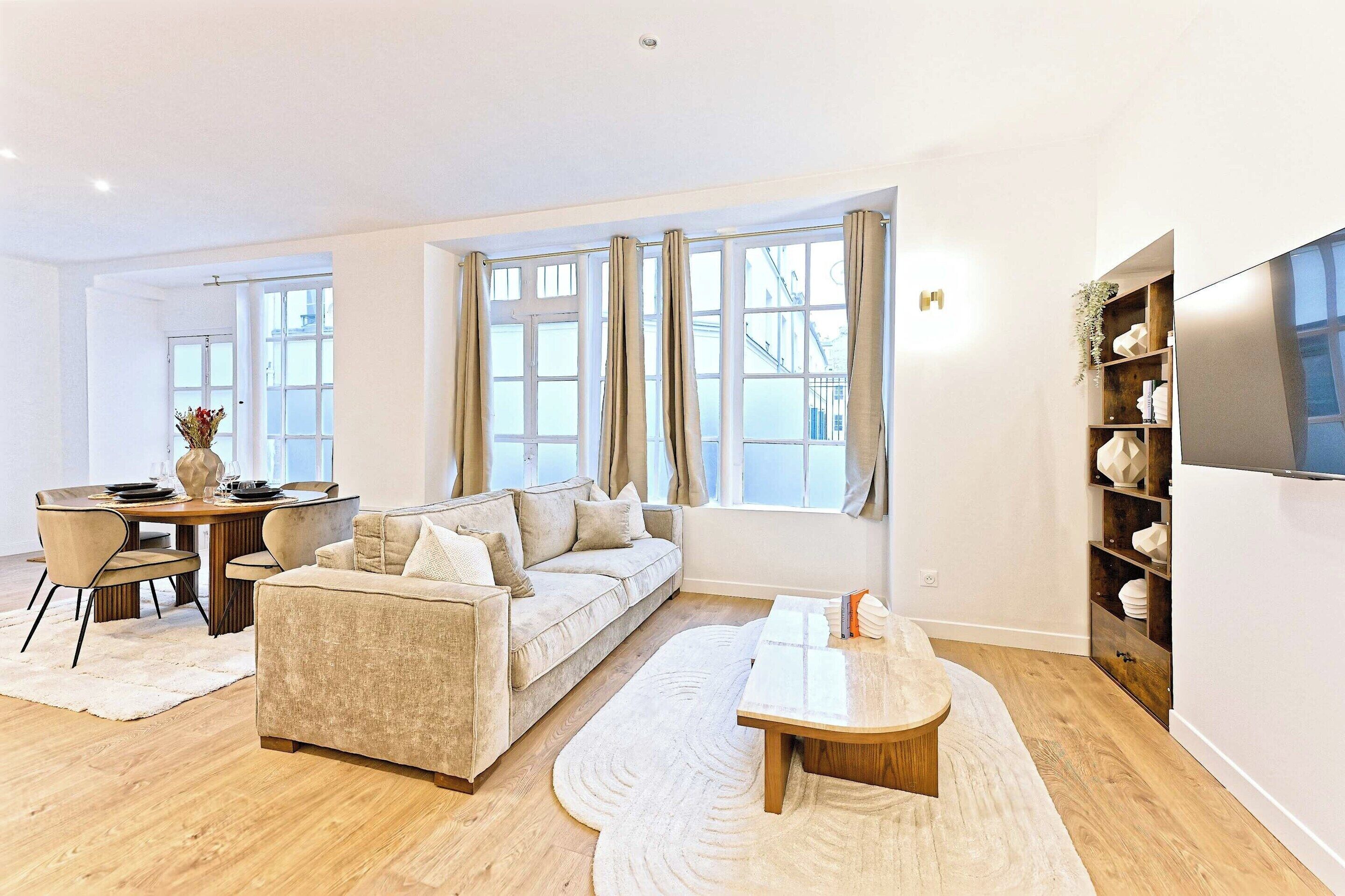 Apartment | Living area