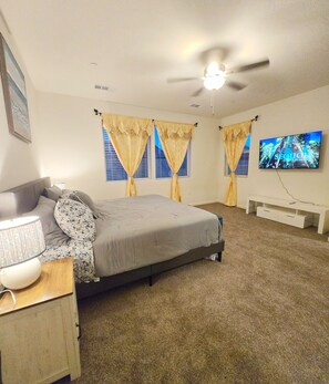 3 bedrooms, desk, iron/ironing board, free WiFi