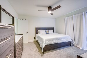3 chambres, bureau, fer et planche à repasser, accès Internet