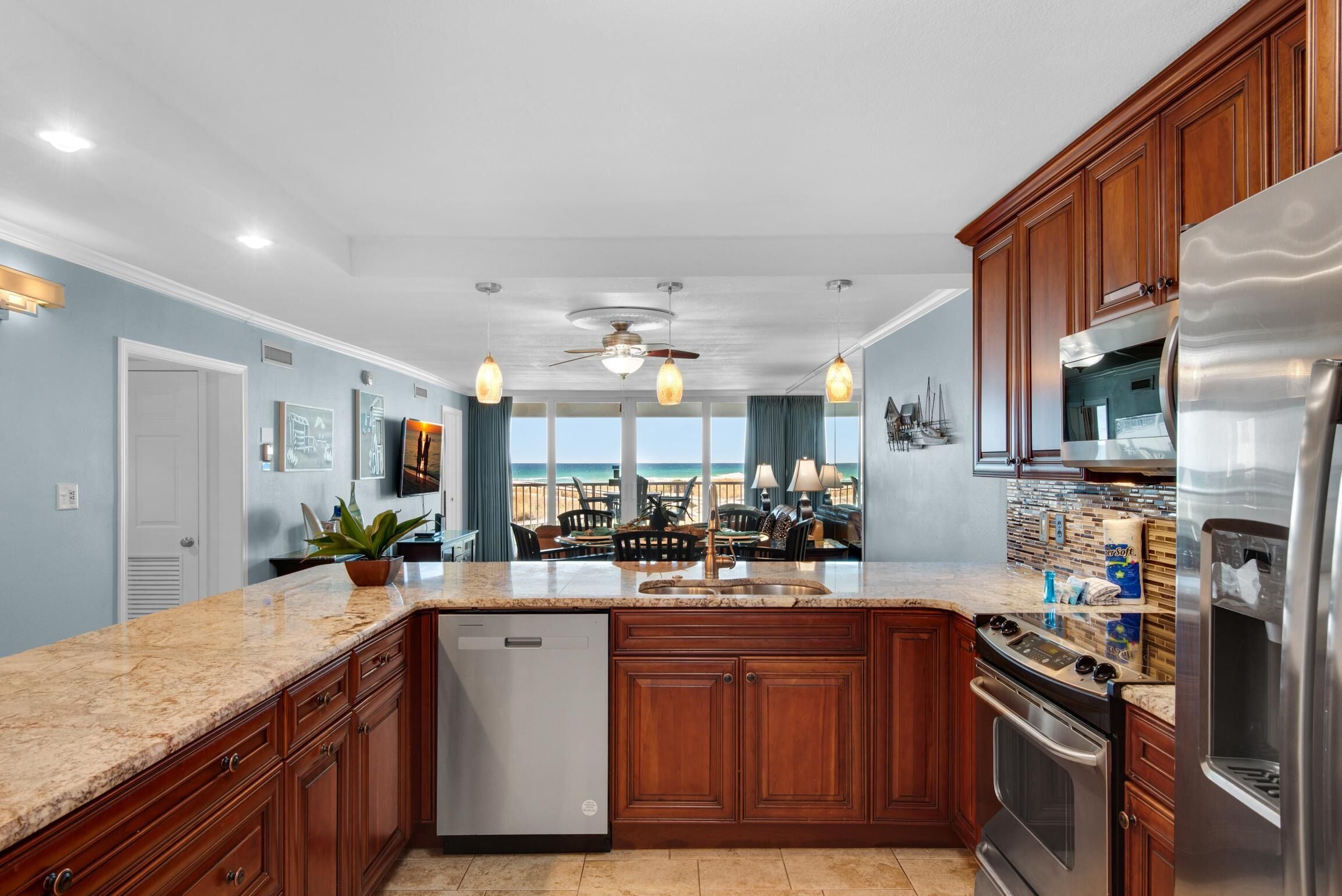 公寓客房, 多張床 (Shoreline Towers 1022) | 私人廚房