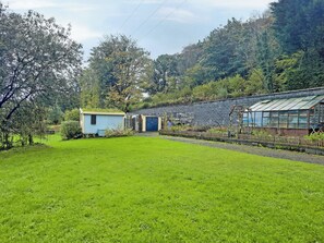 Exterior - 1 bedroom accommodation in Llanybydder, near Lampeter (Llanybydder, near Lampeter)