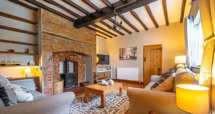 Swift Host | School Cottage | Dog Friendly