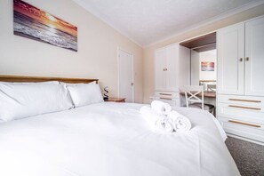 2 Schlafzimmer, Bügeleisen/Bügelbrett, kostenloses WLAN, Bettwäsche