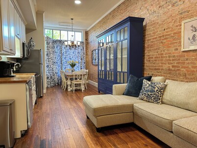 Charming 2 BR/2 bath in Historic District - Rent 1 Suite or Both/8-16 people!