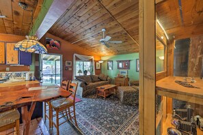 Smart TV - Raven's Grotto (Flagstaff)