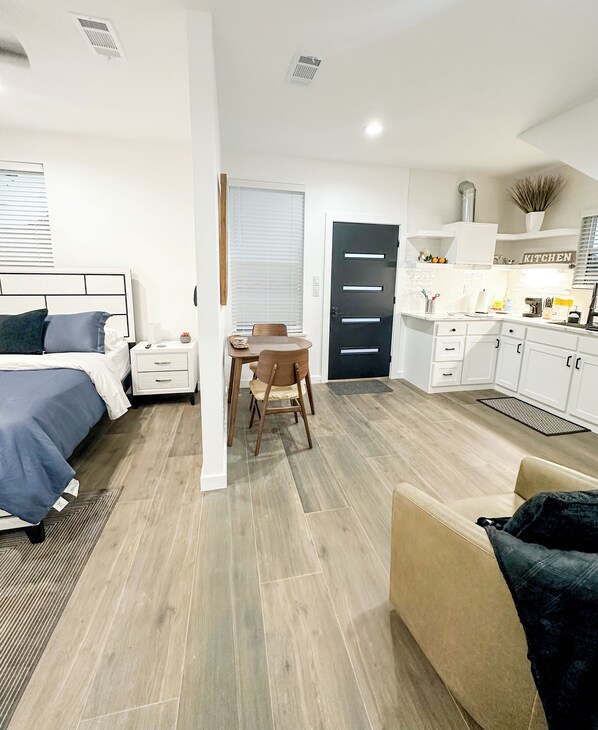 1 soverom, strykejern/-brett, wi-fi og sengetøy