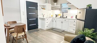 Downtown Denton Delight Loft