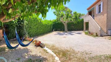 Jardines del alojamiento