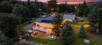 Mountain Retreat- Gameroom, Hiking, Hot Tub, Wineries