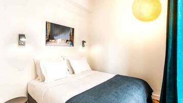 2 bedrooms, iron/ironing board, travel cot, free WiFi