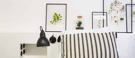 2 bedrooms, iron/ironing board, WiFi (free), bed sheets