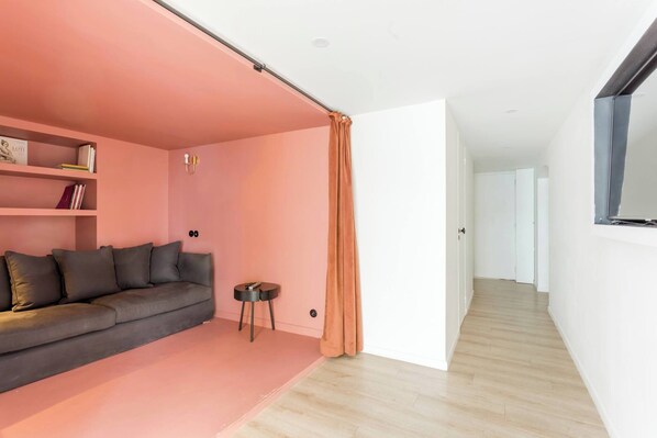 تلفزيون ذكي، مكتب