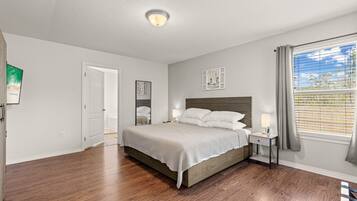 3 bedrooms, iron/ironing board, free WiFi, bed sheets