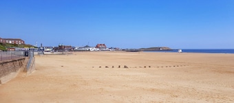 4 bedroom accommodation in Gorleston