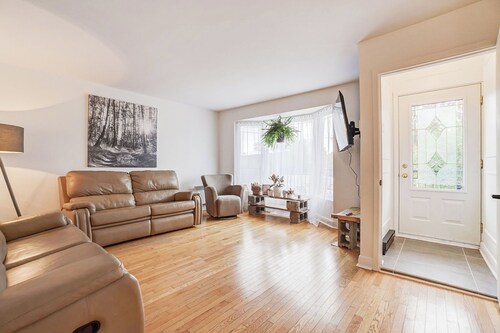 Le Cardinal Moderne-Wi-Fi rapide. Family-sized all included!