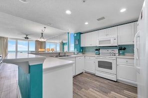 Condo, Multiple Beds (Majestic Beach Towers 2-1801) | Private kitchen - Majestic Beach Towers 2-1801 (Panama City Beach)