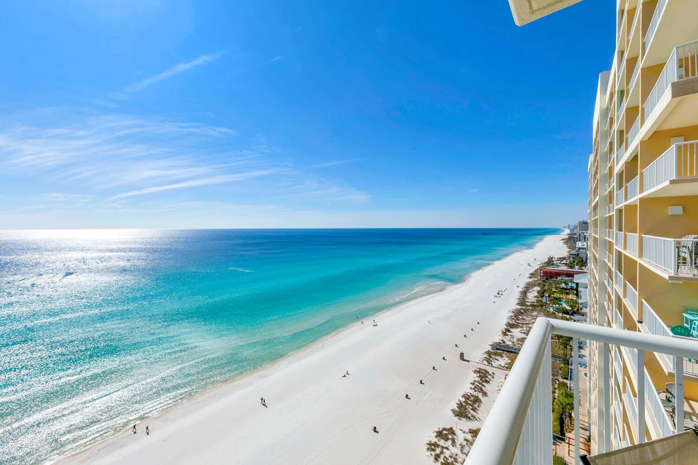 Appartamento, letti multipli (Majestic Beach Towers 2-1801) | Spiaggia | Sulla spiaggia