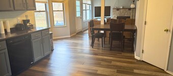 Private Cul-de-sac Oasis