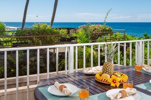 Unclassified image, 4 of 62, button - Alii Villas #135 Oceanfront, Remodeled With AC! (Kailua-Kona)