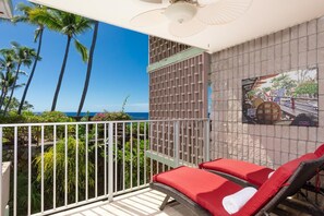 Condo, Multiple Beds (Alii Villas #135 Oceanfront, Remodele) | Property grounds - Alii Villas #135 Oceanfront, Remodeled With AC! (Kailua-Kona)