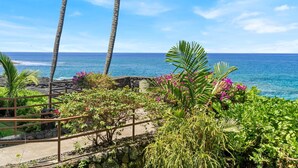 Unclassified image, 3 of 62, button - Alii Villas #135 Oceanfront, Remodeled With AC! (Kailua-Kona)