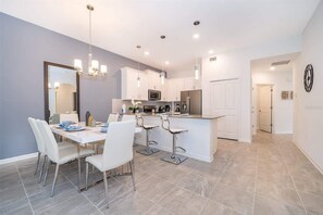 Dining - 2BR Mickey Home w/Pool at ChampionsGate (Kissimmee)