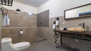 Comfort Twin Room | Bathroom