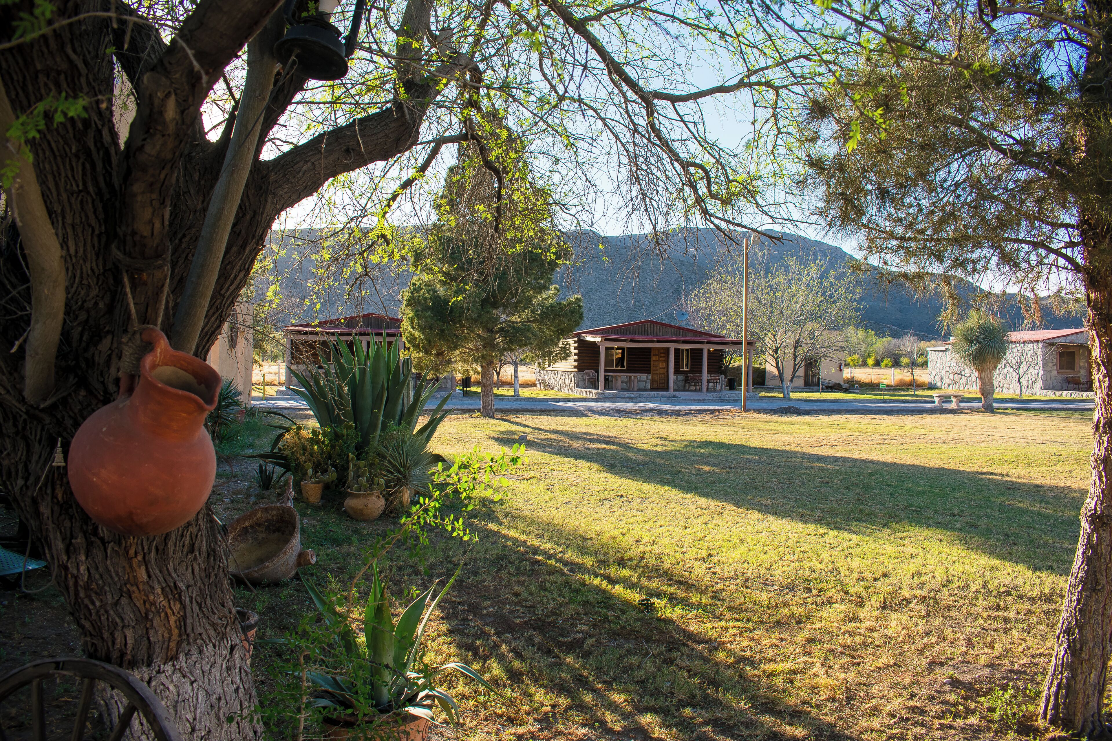 Vista frontal de la propiedad