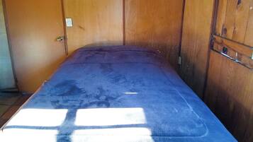 Cabaña familiar | 1 habitación, wifi gratis y ropa de cama