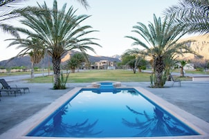 2 piscinas al aire libre