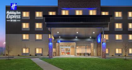Holiday Inn Express and Suites Muncie Northwest by IHG