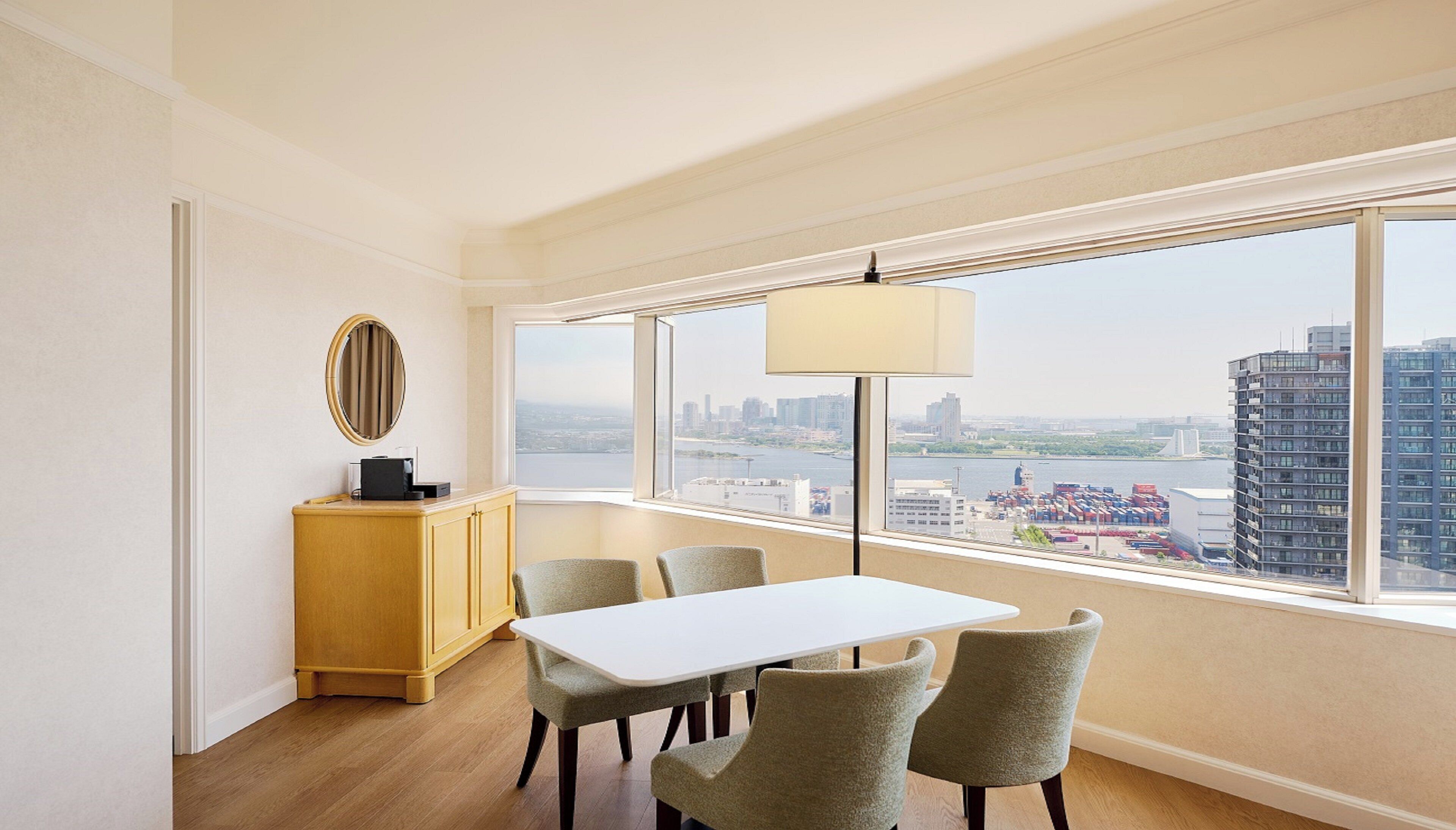 Suite, 1 Bedroom, Bay View, Corner