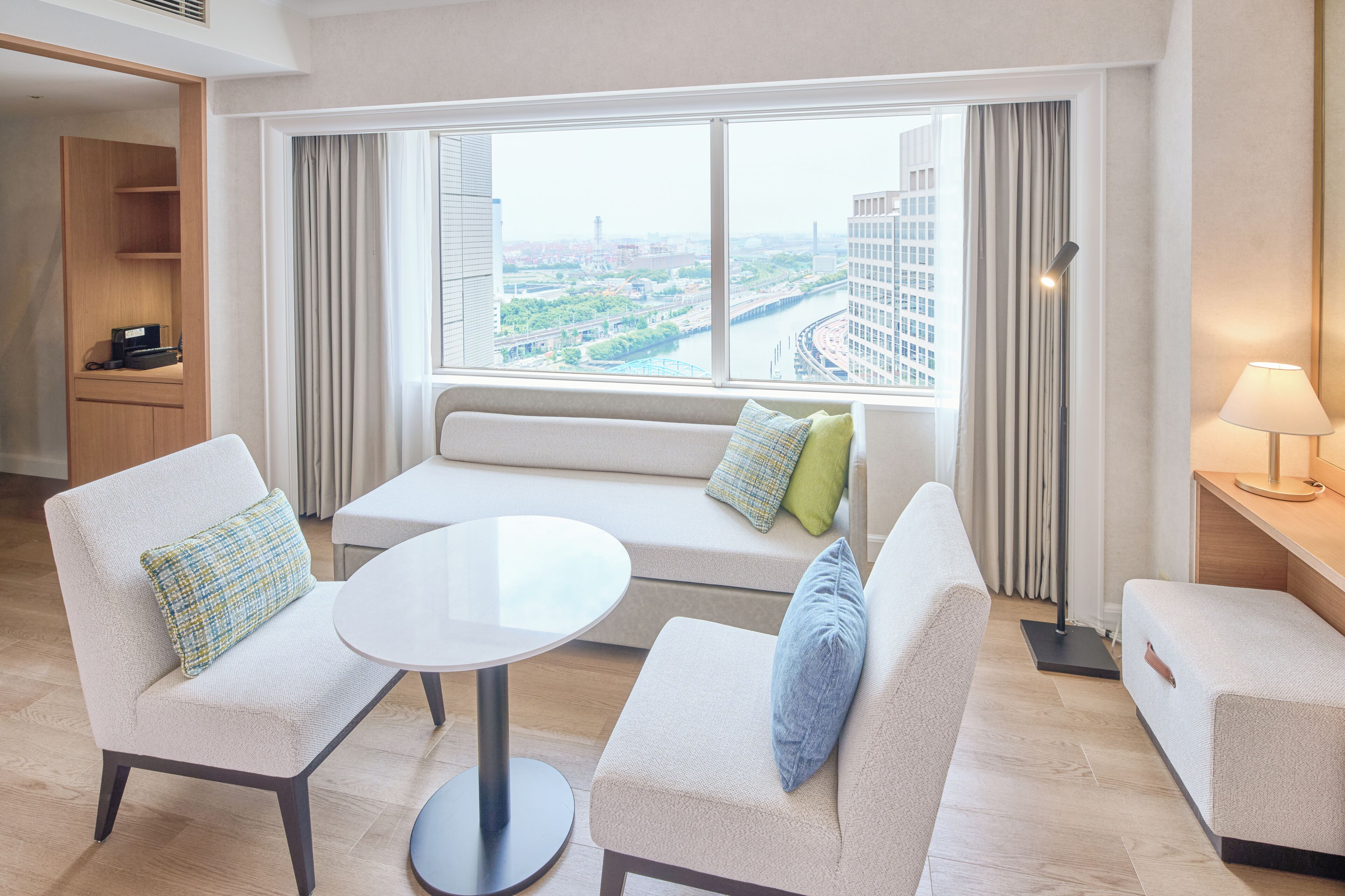 Photo - ANA Holiday Inn Tokyo Bay by IHG