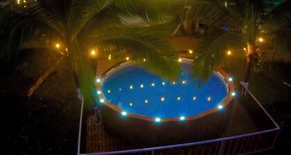 Charming 3-bedroom house in delightful Bejuco with WiFi