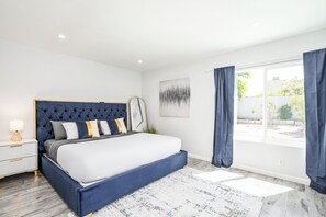 3 chambres, fer et planche à repasser, lit de bébé portatif, Wi-Fi