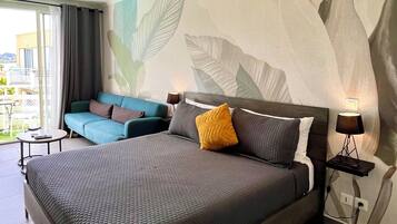 Fer et planche Ă repasser, Wi-Fi, draps fournis