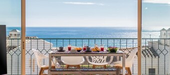 Casa Londamba | Meia Praia Beach House | Lagos Sea View