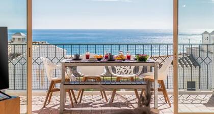 Casa Londamba | Meia Praia Beach House | Lagos Sea View