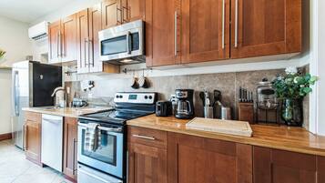 Microwave, oven, stovetop, dishwasher